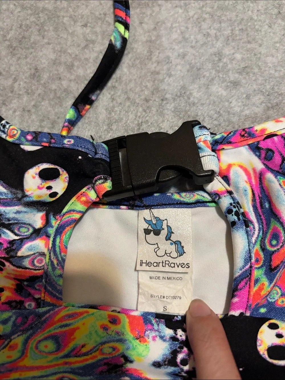 iHeartRaves Trippy Drip Oil Spill Psychedelic Multicolor Buckle Cutout Rave Top - Picture 2 of 7